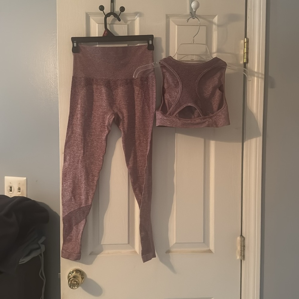 Amazon Workout Set - image 2